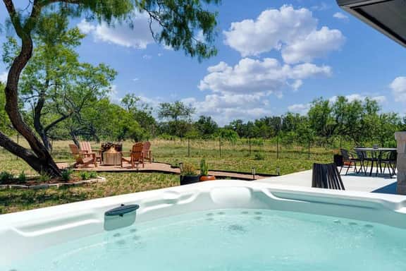 Far View Hideout - Hot tub & Fire pit - Image 2