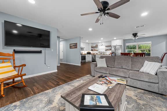 Walnut House - Close to Downtown, Fire Pit - Image 2