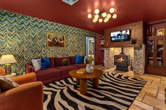 Polo Club - Sleeps 20, Hot Tub & Game Room - Image 3