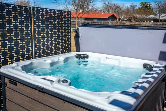 Sunrise Haus - Hot Tub & Fire Pit - Image 3